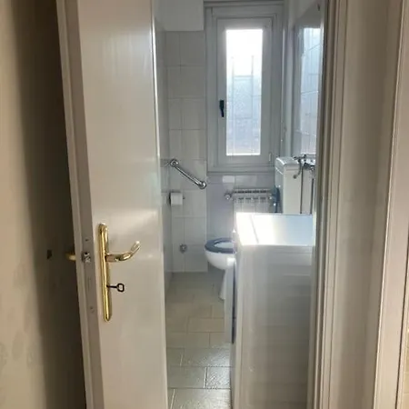 Casa Spallanzani - Pochi Minuti Da Inalpi Arena, Mauziano, Molinette Lägenhet *